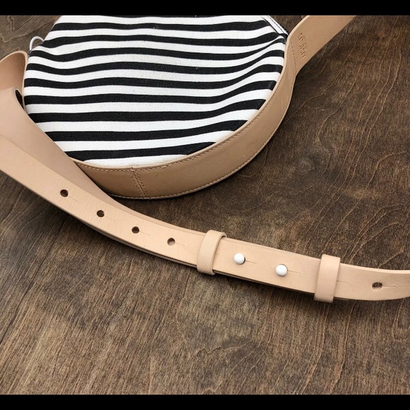 Kate Spade Saturday Crossbody purse circle stripes - Picture 4 of 7